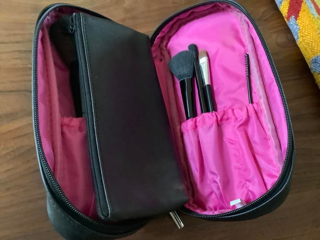 Young Living brushes. In etui, Sieraden, Tassen en Uiterlijk, Ophalen of Verzenden