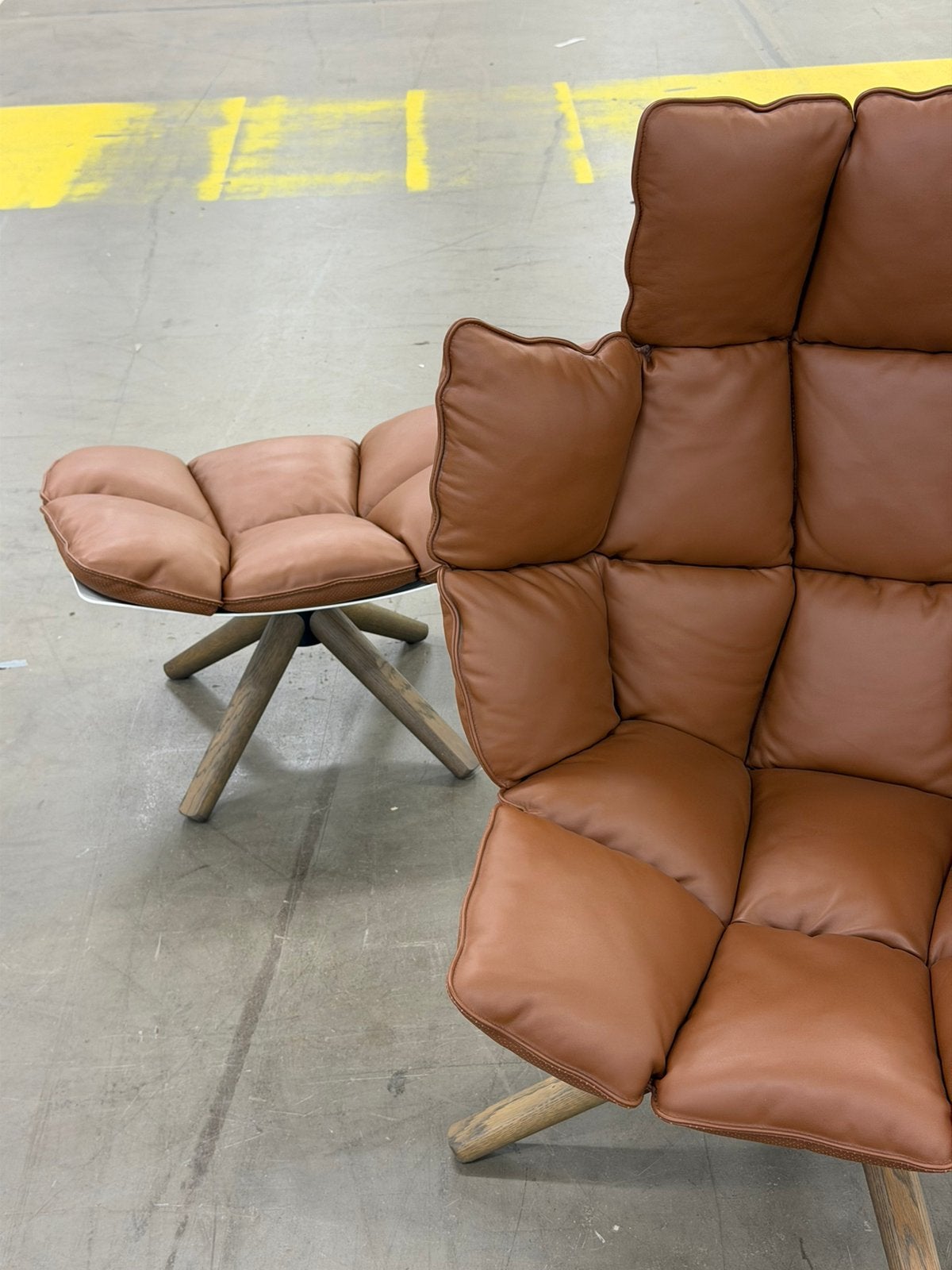 B&B Italia Husk fauteuil | SHOWMODEL | Newprice €9.035, Metaal, 75 tot 100 cm, Ophalen of Verzenden, Zo goed als nieuw