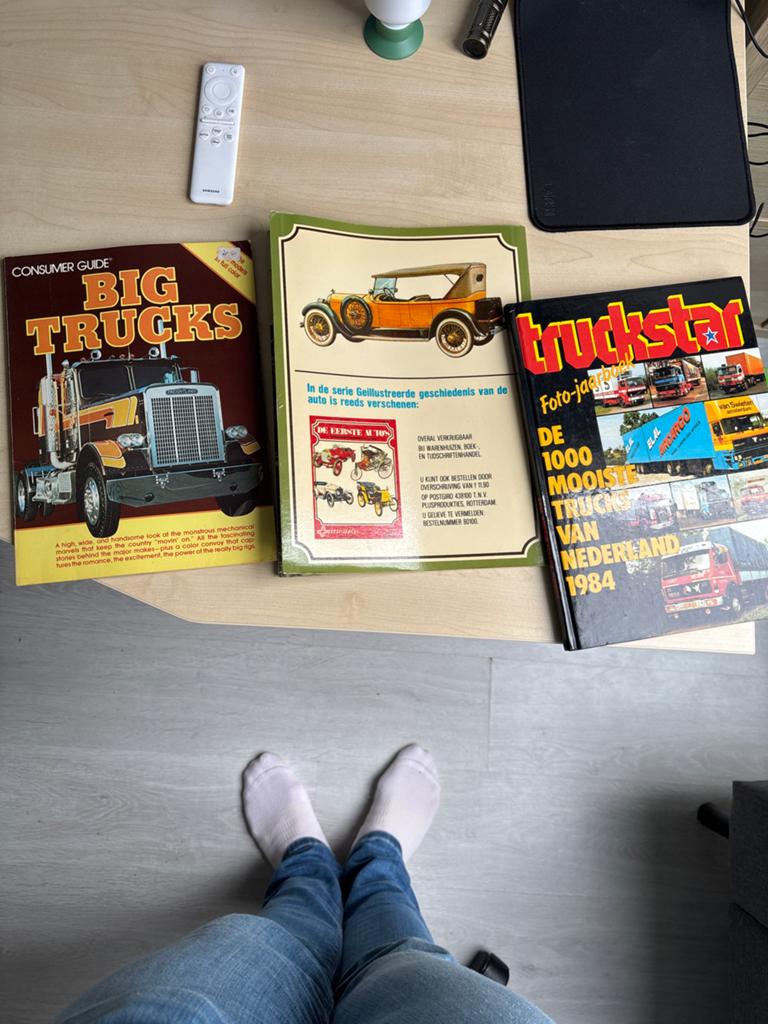Boeken over vrachtwagens en auto's - Big Trucks, Truckstar, Cd's en Dvd's, Ophalen of Verzenden, Zo goed als nieuw