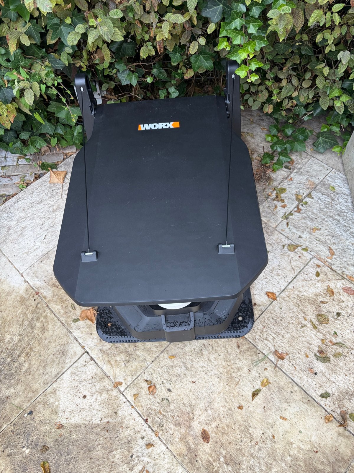 Worx Landroid garage WA0825, Ophalen of Verzenden, Zo goed als nieuw