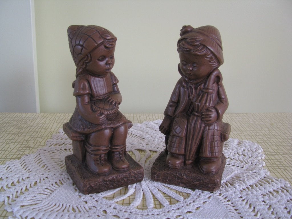 Meisje & jongen * atelier Anton Perree * 13 cm * boekensteun, Verzamelen, Beelden en Beeldjes, Ophalen of Verzenden, Zo goed als nieuw