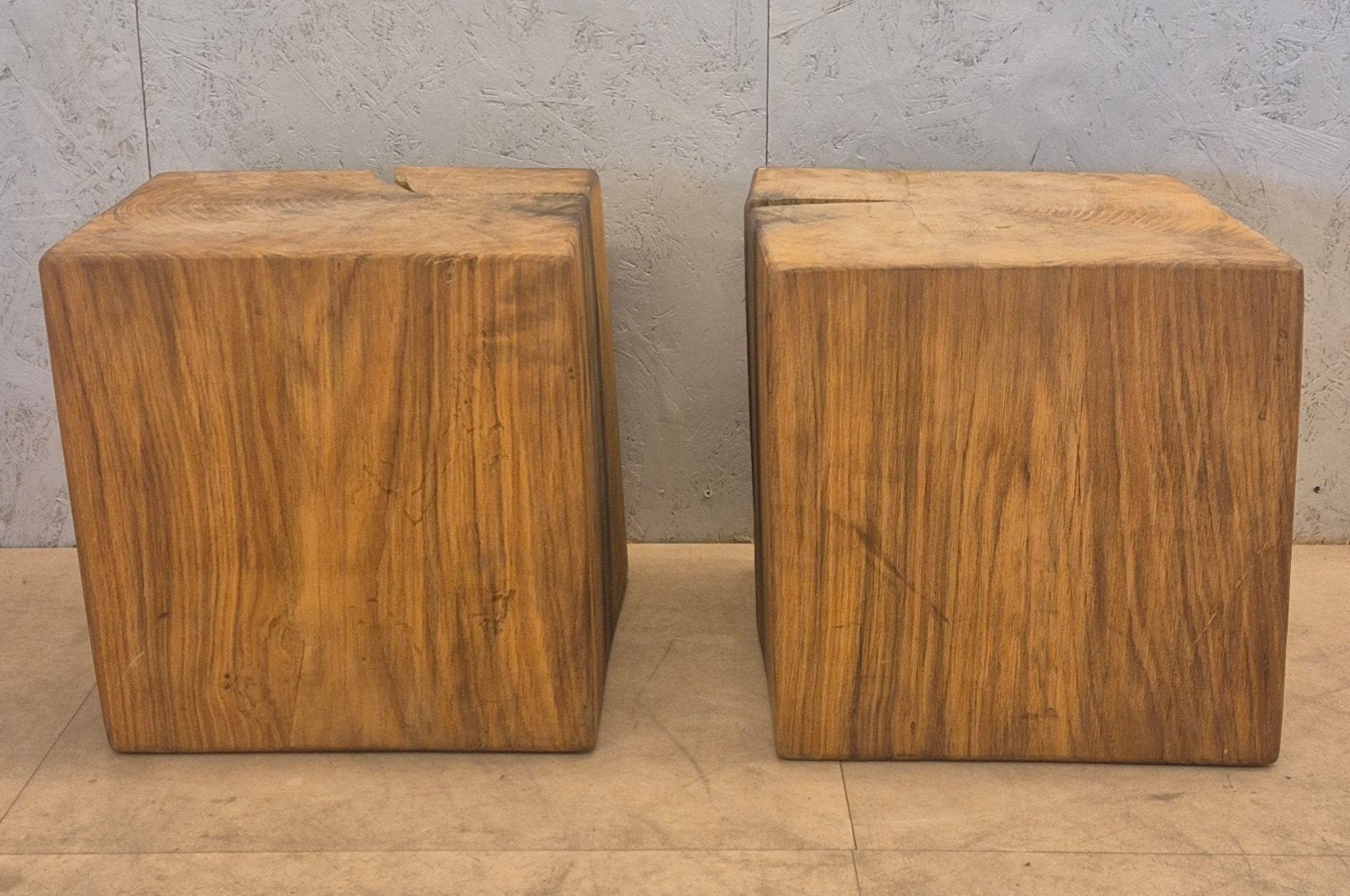 Set massieve houten boomstam kubussen bijzettafels, Ophalen, Minder dan 45 cm, Zo goed als nieuw, N.v.t
