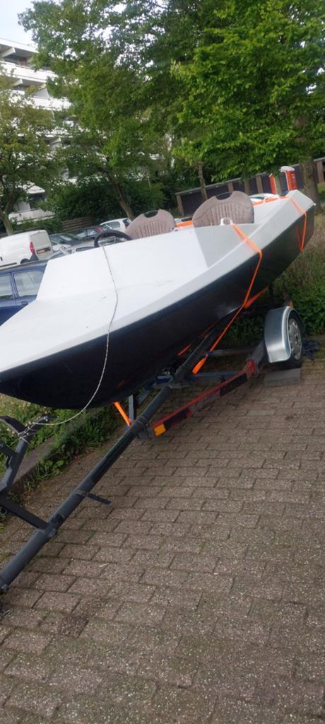 Boot met 7.5pk motor en trailer (trekkoord motor defect), Watersport en Boten, Bootonderdelen, Ophalen