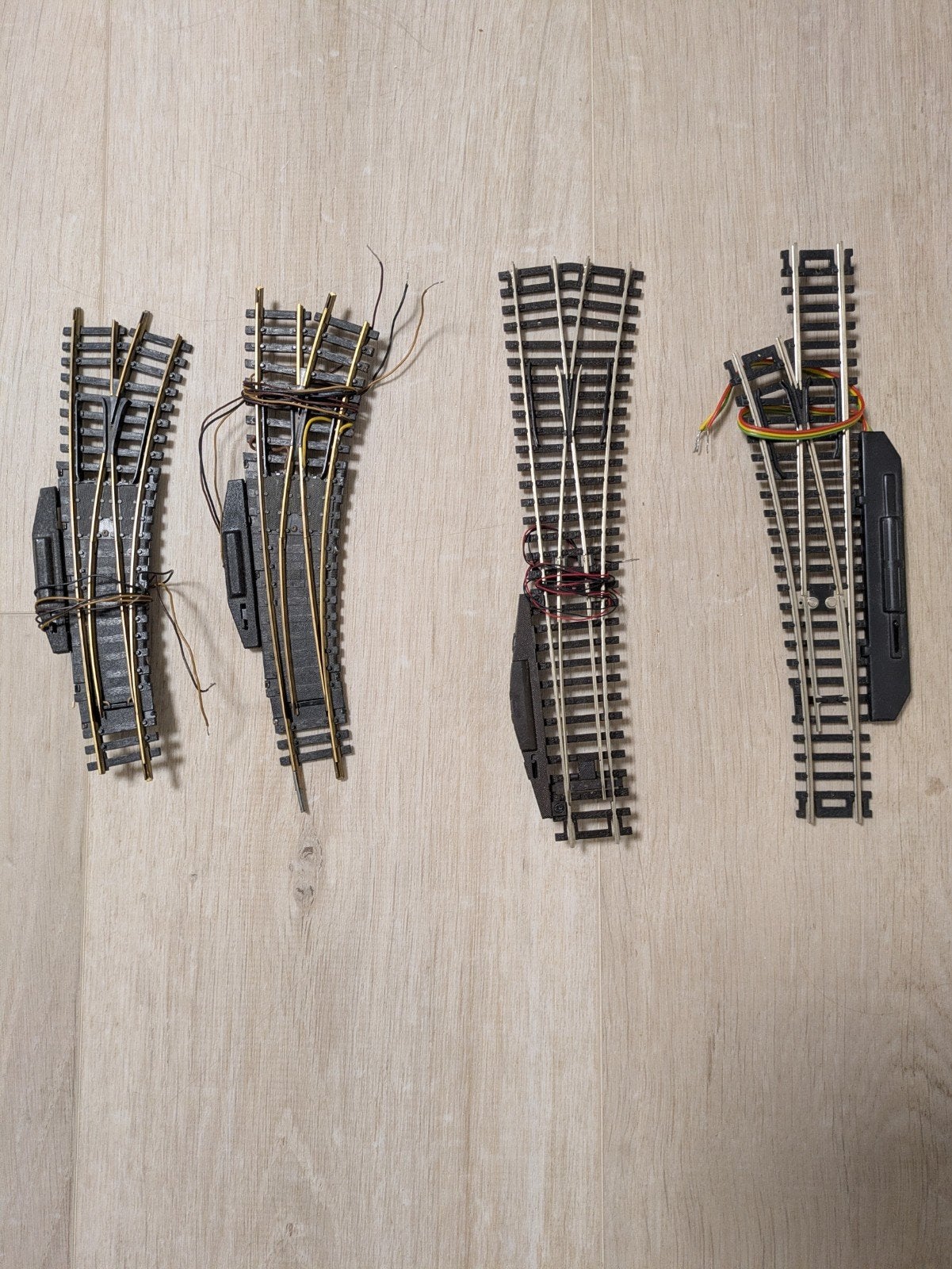 4 wissels H0, Hobby en Vrije tijd, Modeltreinen | N-Spoor, Ophalen, Gebruikt, Gelijkstroom, Rails