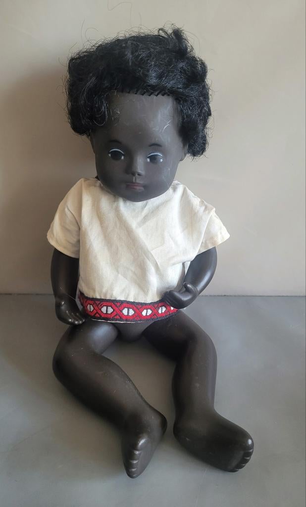Vintage Sasha doll/  pop/ donkere baby jr.60 /Morgenthale, Kinderen en Baby's, Speelgoed | Poppen, Ophalen of Verzenden, Gebruikt