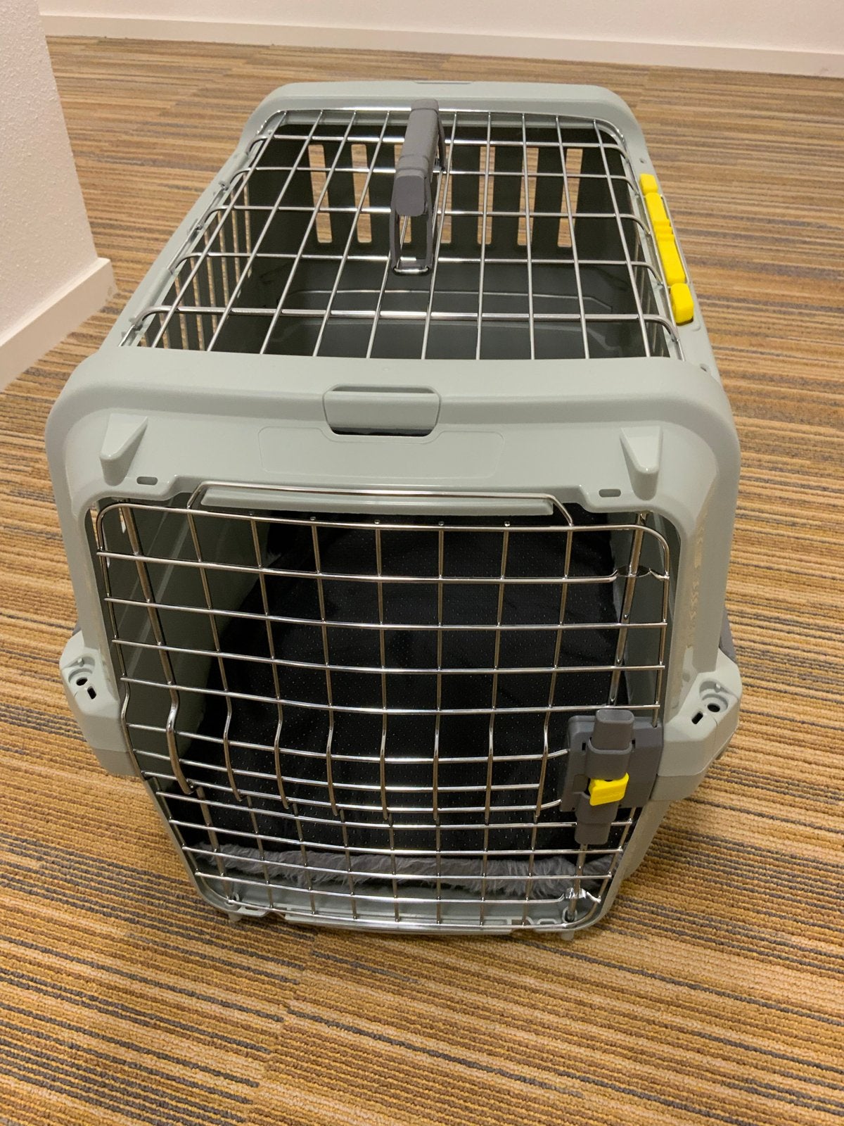 Reisbench voor kleine hond of kat, Dieren en Toebehoren, Transportboxen, Ophalen, Zo goed als nieuw