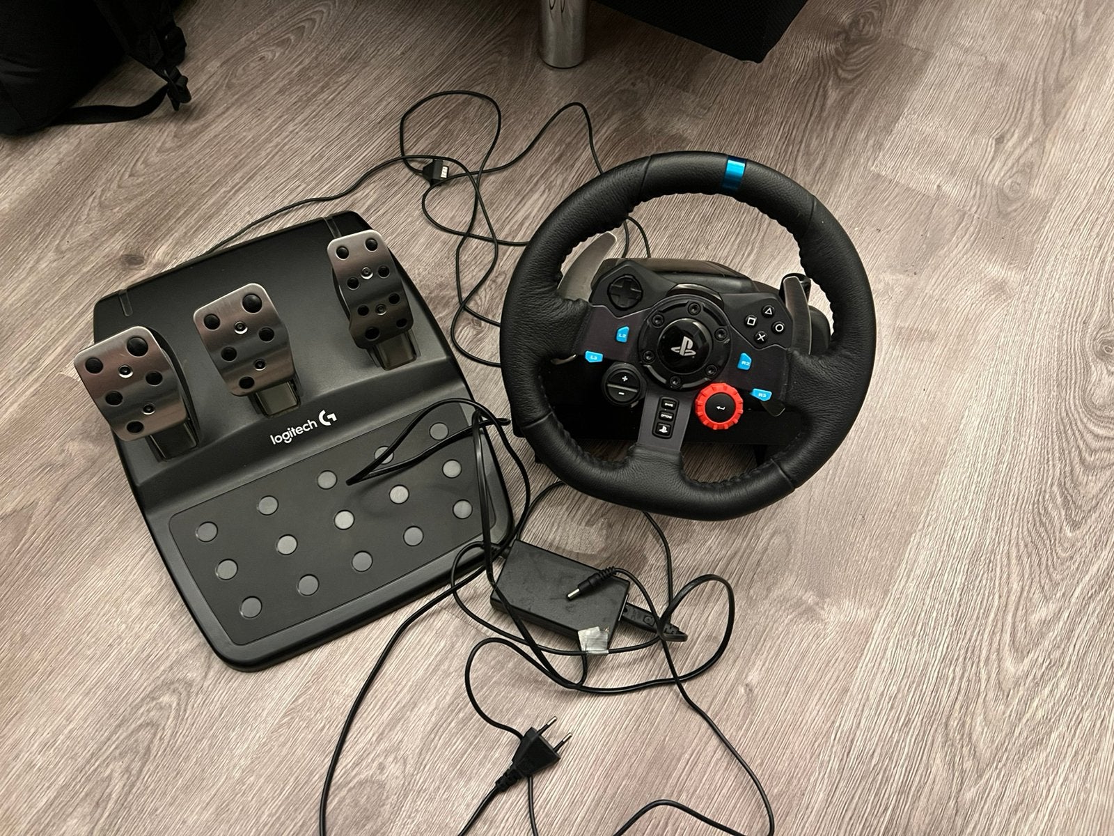 Race stuur logitech g29 + pedalen, Spelcomputers en Games, Spelcomputers | Sony PlayStation Consoles | Accessoires, Ophalen of Verzenden