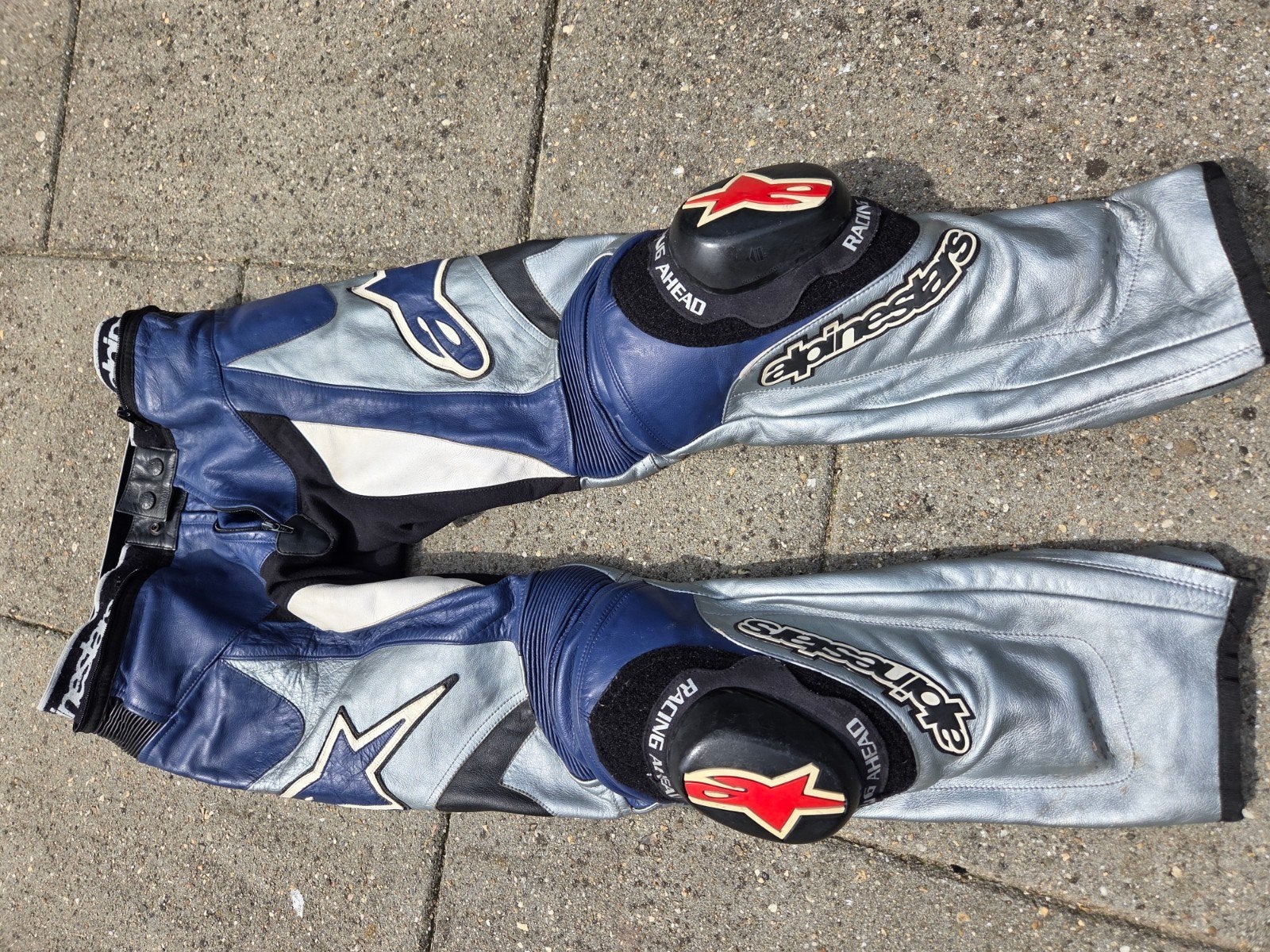 Alpinestars Motorpak, Ophalen