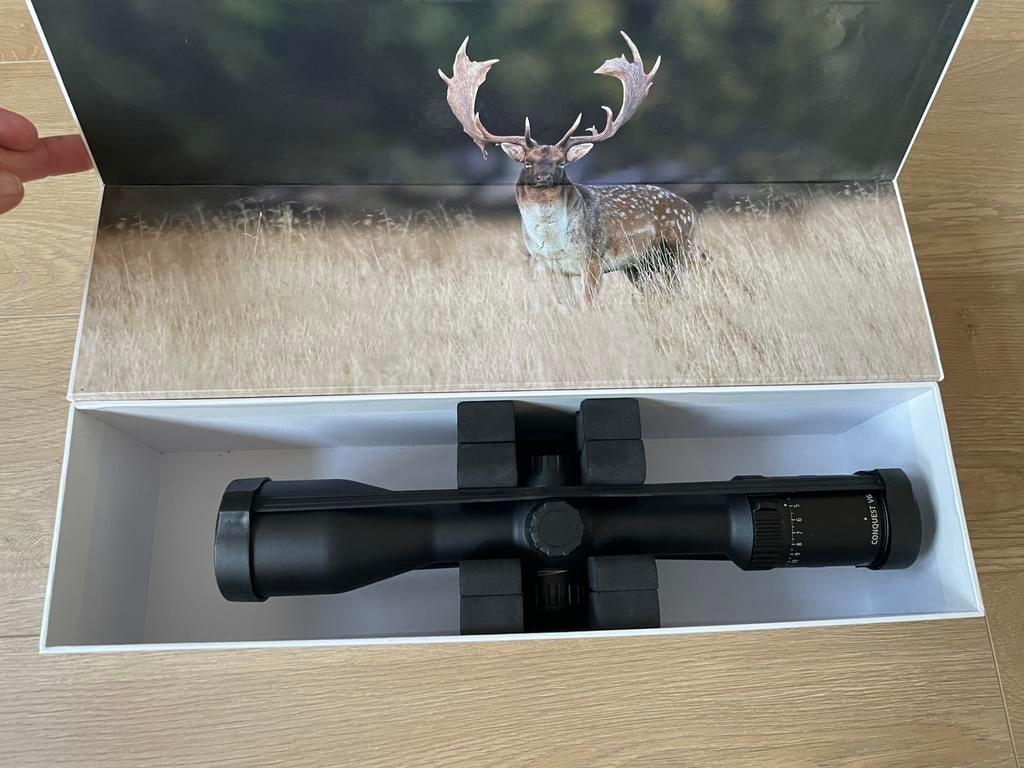 ZEISS Richtkijker Conquest V6 2-12x50 incl zwenkmontage, Ophalen, Zo goed als nieuw