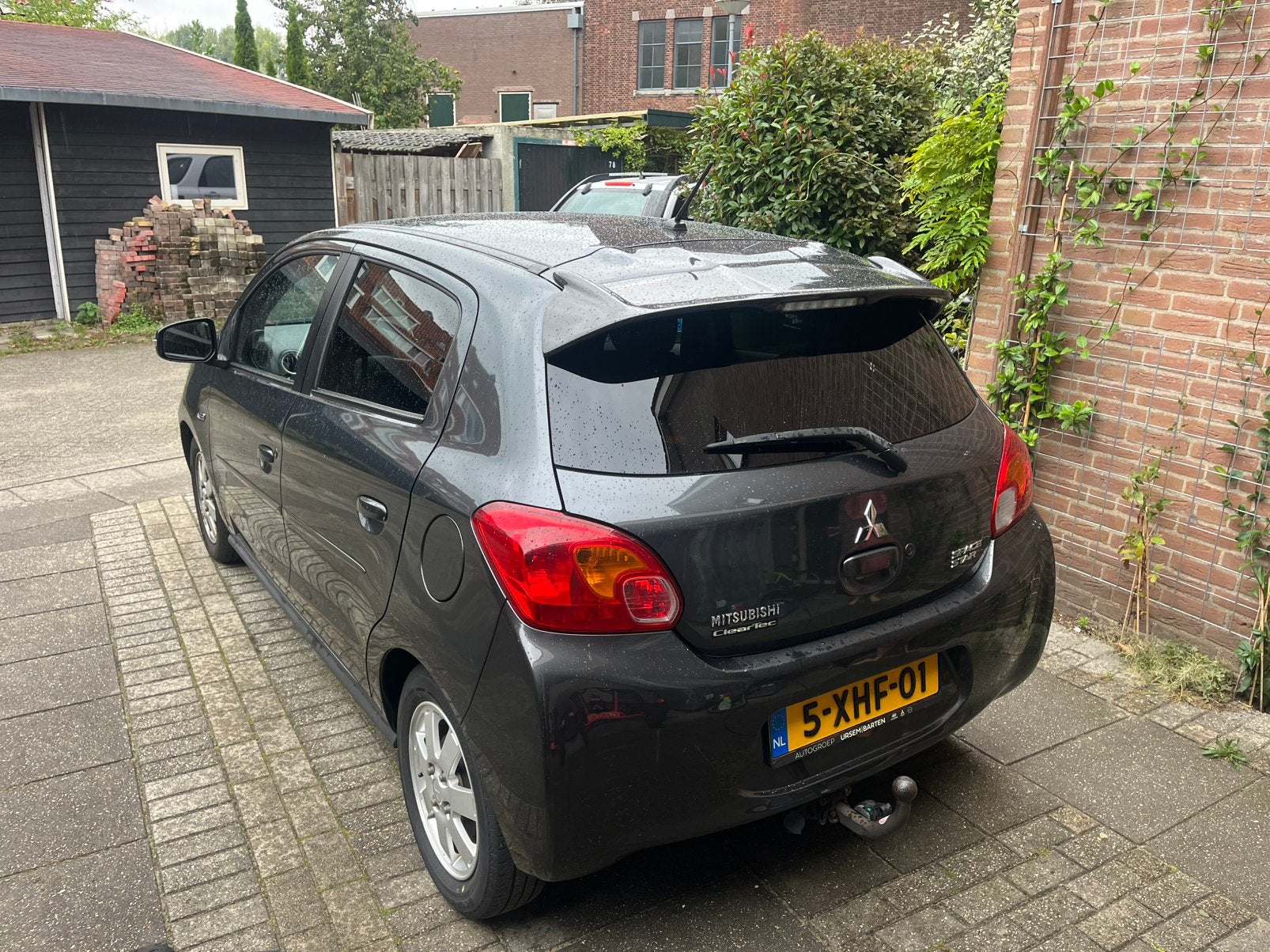 Mitsubishi Space Star 1.0 MPI 52KW 2014 Grijs, Voorwielaandrijving, Euro 5, Stof, Zwart