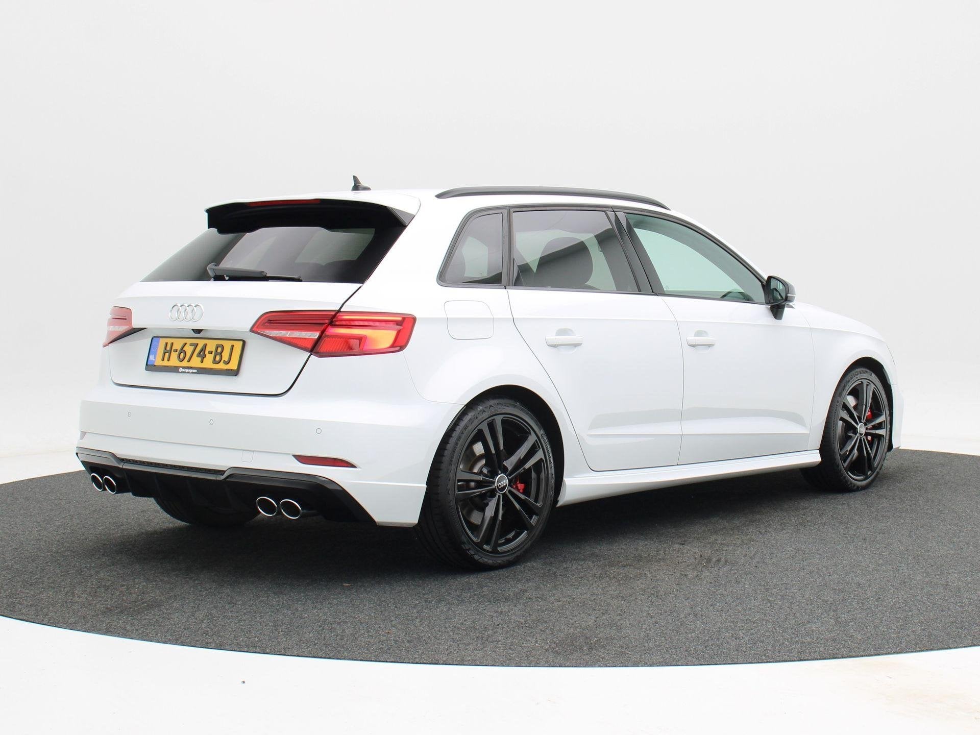 Audi S3 Sportback 2.0 TFSi 301 Pk Automaat quattro | Stoelve, Auto's, Automaat, Gebruikt, 4 cilinders, 1984 cc