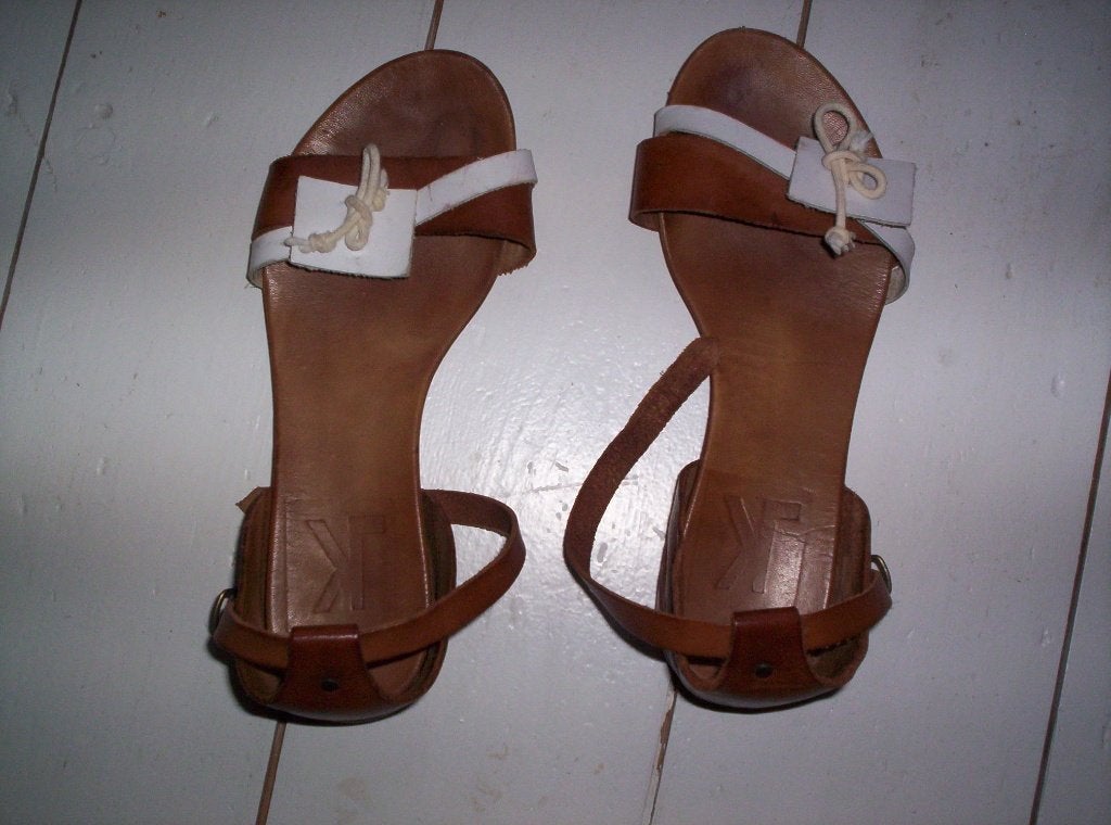 SANDAALTJES wit/cognackleur met strikje, maat 38, Overige kleuren, JK, Zo goed als nieuw, Sandalen of Muiltjes