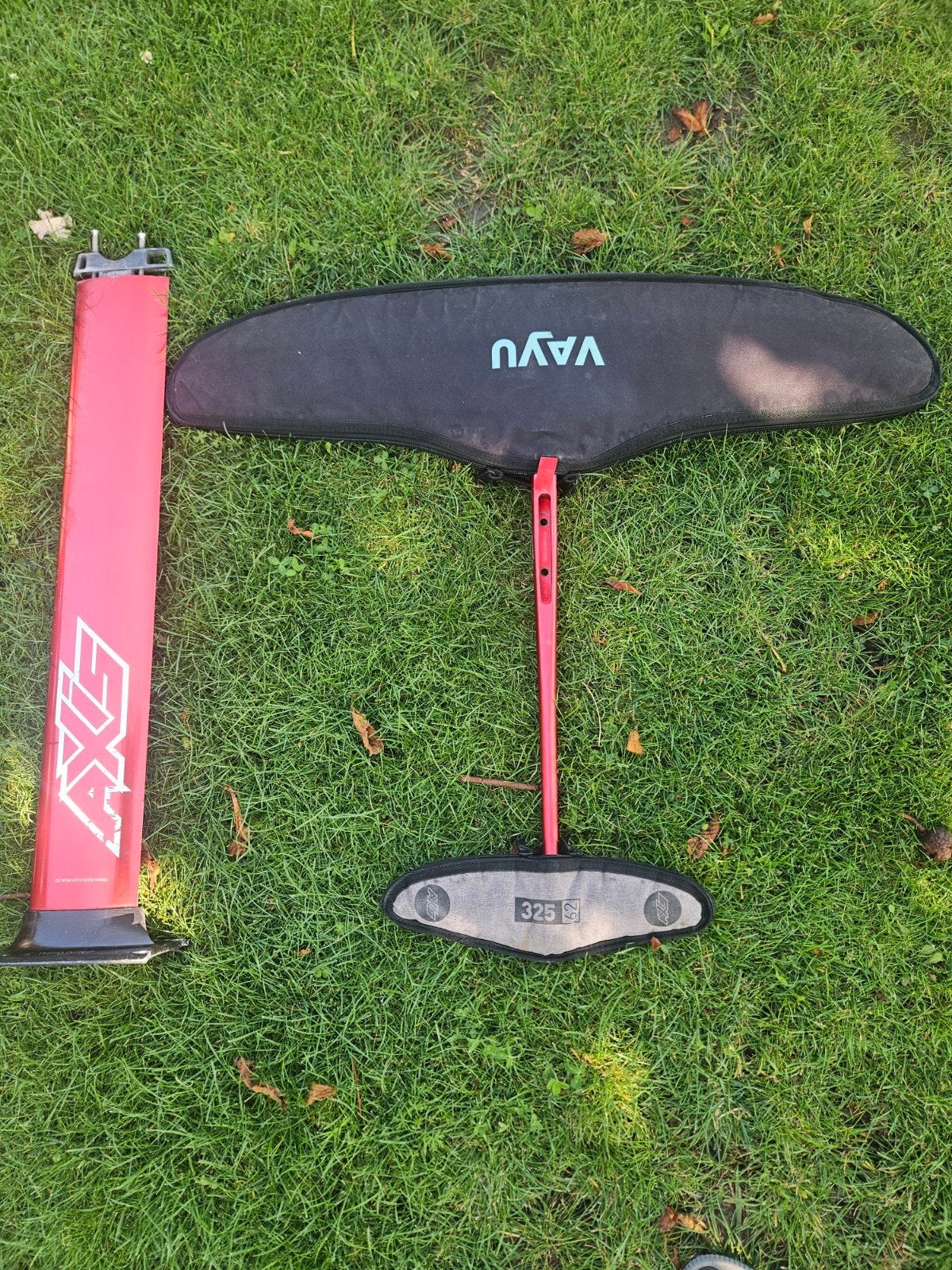Compleet Axis Foilset: Mast 82cm, Vayu 910/1250cm2, Watersport en Boten, Wingsurfen, Ophalen, Gebruikt