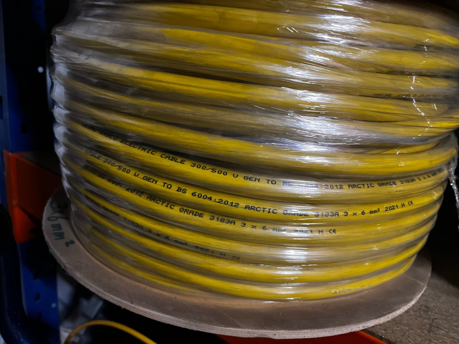 Walstroom kabel 3x6.0mm2 Arctic Grade Geel 100 m rol, Ophalen of Verzenden, Nieuw, Kabel of Apparatuur