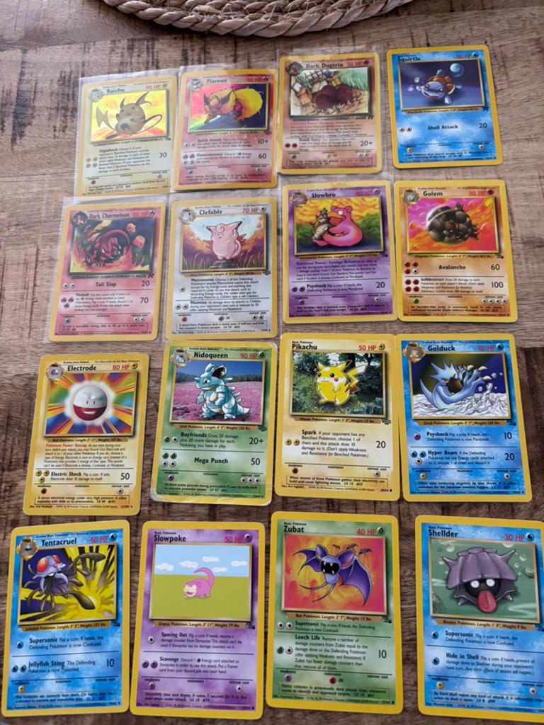 Oude pokemon kaarten! Holo en normaal, Ophalen of Verzenden, Zo goed als nieuw, Meerdere kaarten