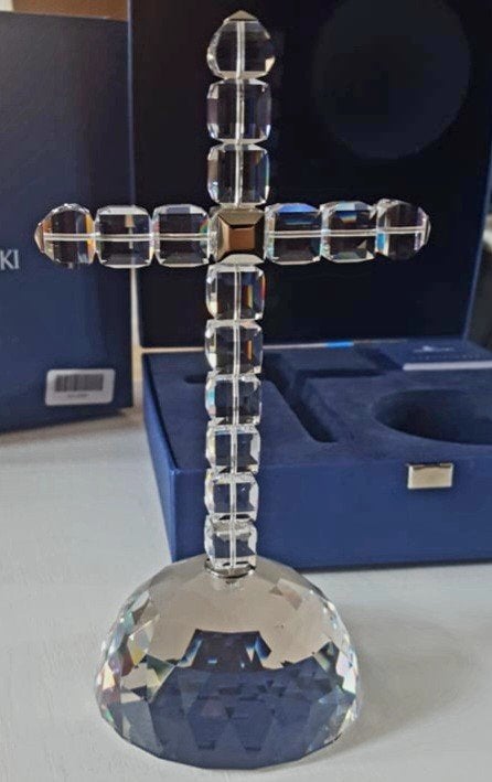 Swarovski kruis van het licht, Ophalen of Verzenden, Figuurtje