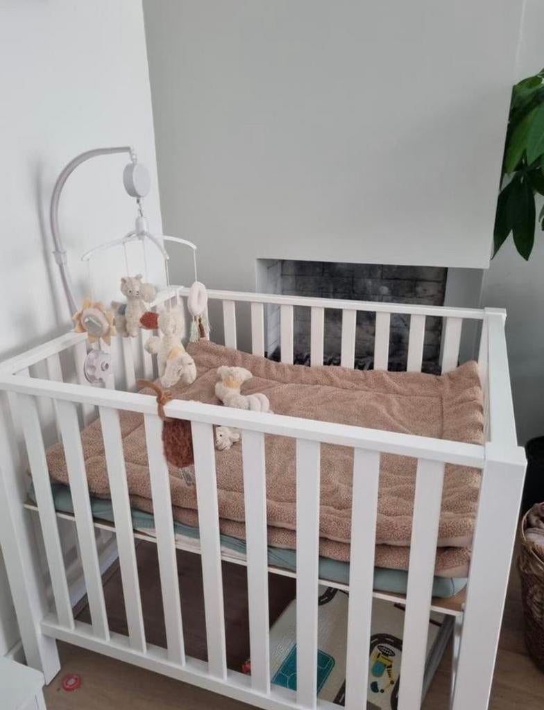Box met extra’s te koop!, Kinderen en Baby's, Boxen, Ophalen, Zo goed als nieuw