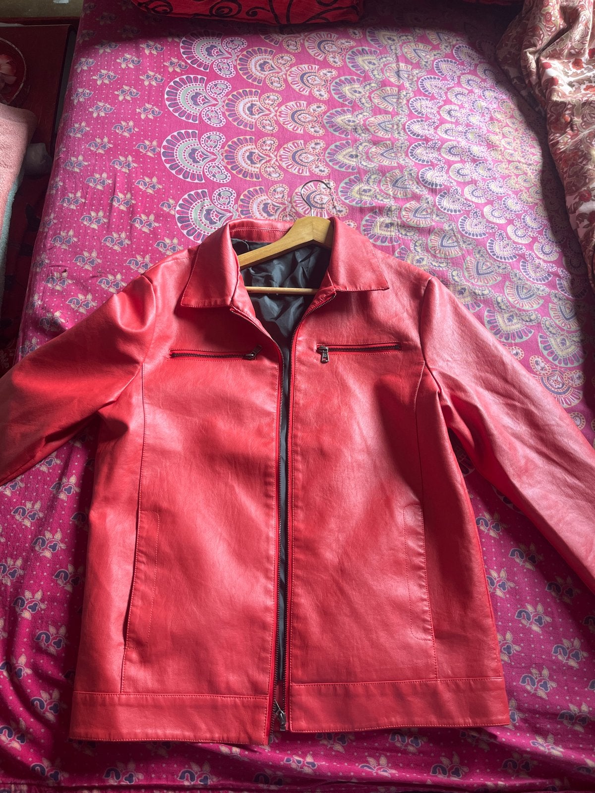 Stijlvolle Rode Leren Jas - Maat L, Ophalen of Verzenden, Zo goed als nieuw, Maat 52/54 (L), Rood