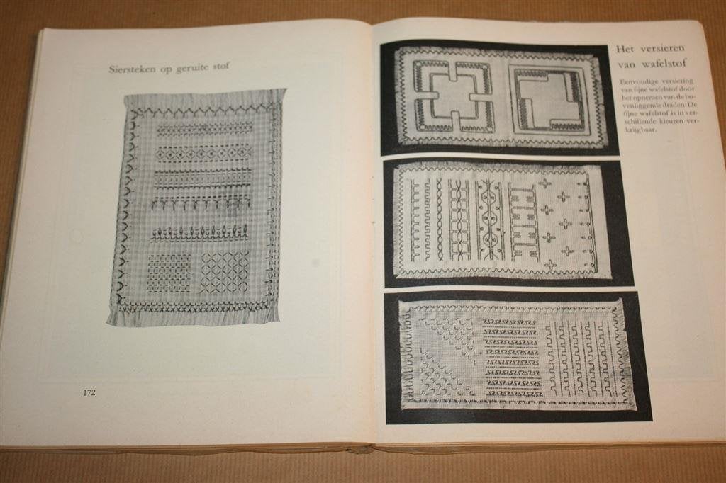 De nuttige handwerken - Oude uitgave 1964, Boeken, Ophalen of Verzenden, Gelezen, Overige onderwerpen
