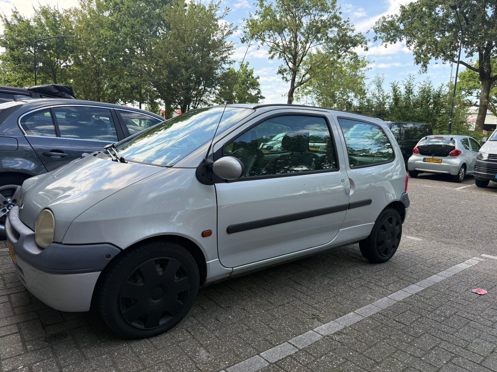 Renault Twingo 1.2 2000 Grijs, Voorwielaandrijving, 600 kg, 4 cilinders, Origineel Nederlands