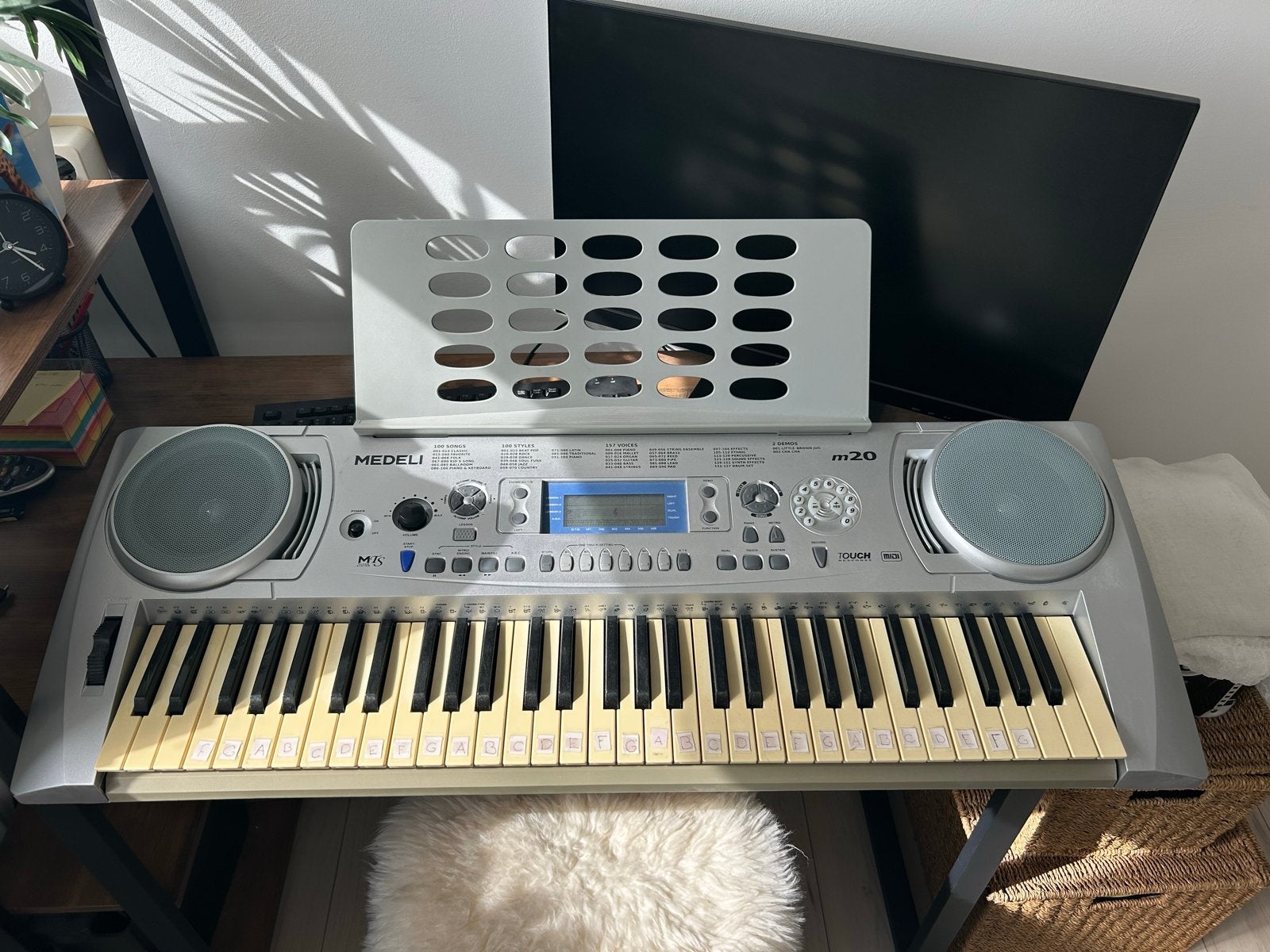 Medeli M20 Keyboard - Ideaal voor beginners, Ophalen, Met standaard, Medeli, 61 toetsen