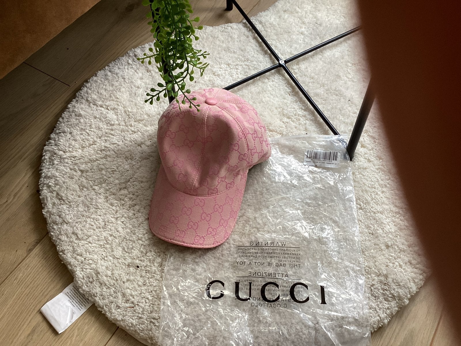 Gucci Pet Roze met GG-patroon, Kleding | Dames, Hoeden en Petten, Ophalen of Verzenden, Zo goed als nieuw, One size fits all, Pet