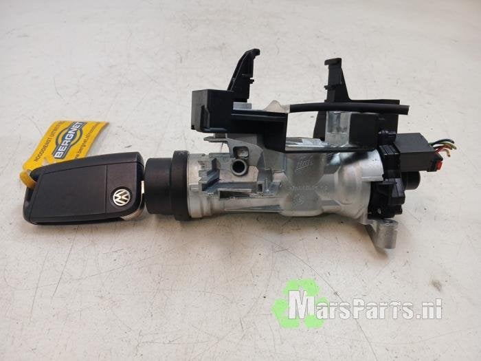 Kontaktslot + Sleutel van een Volkswagen T-Cross, Gebruikt, -, Volkswagen, -