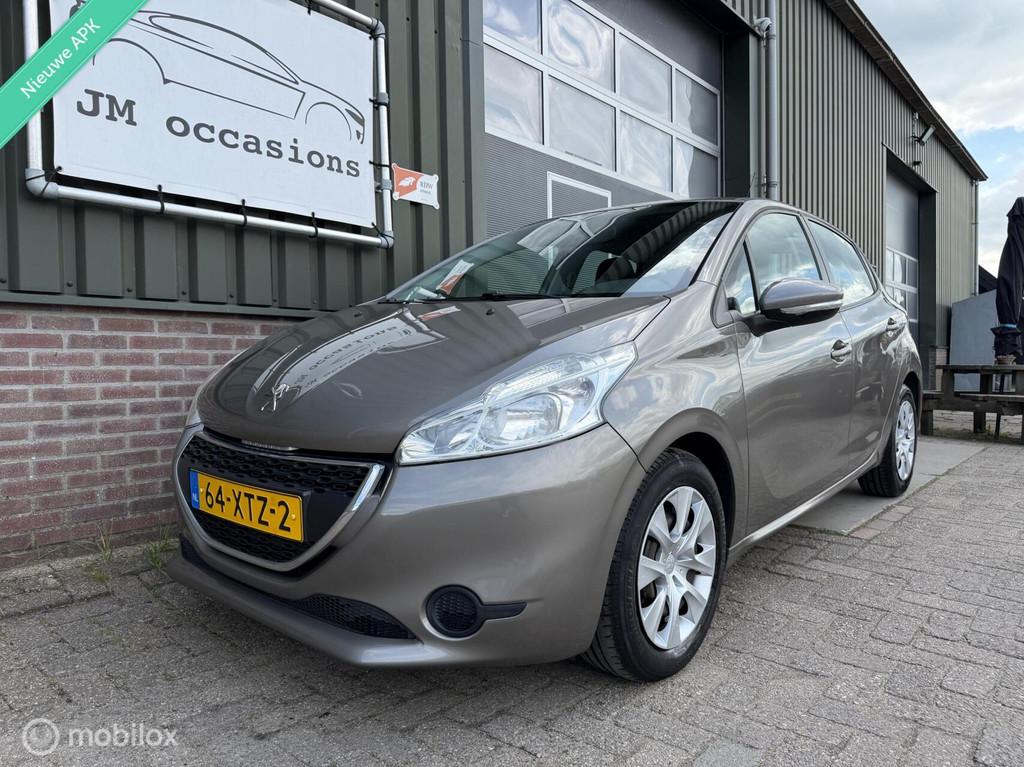 Peugeot 208 1.2 VTi Active|Airco|Navi|Bluetooth|APK Nieuw|, Voorwielaandrijving, Gebruikt, 31 €/maand, 1199 cc
