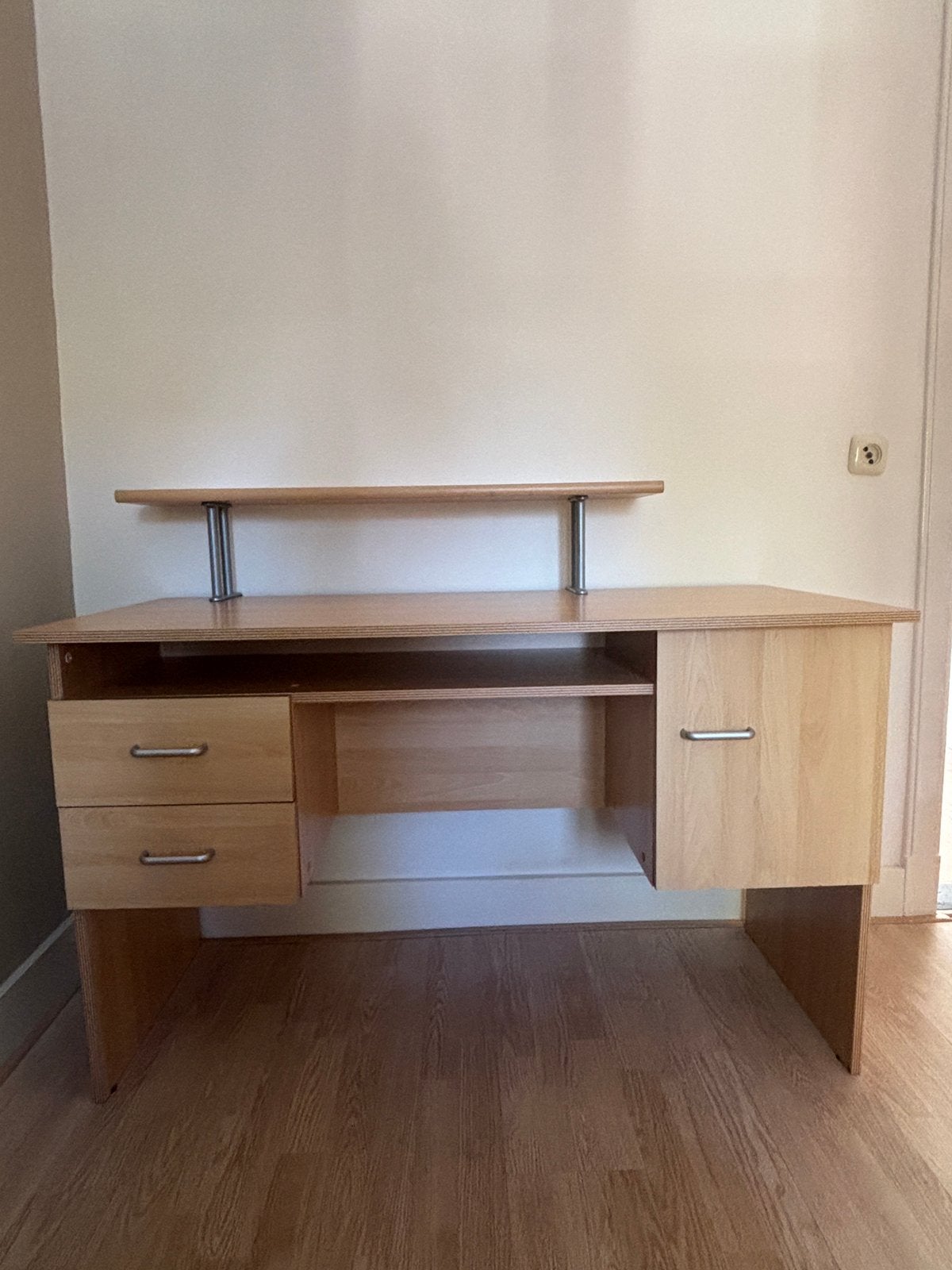 Licht houtfineer bureau 125x55 veel opbergruimte&losse plank, Huis en Inrichting, Ophalen, Hout, Zo goed als nieuw, 55 cm