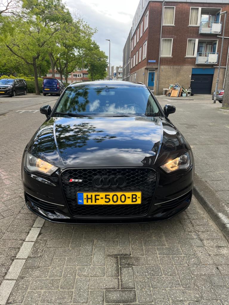 Audi A3 1.4 Tfsi 92KW Sedan 2015 Zwart, Auto's, Audi, Voorwielaandrijving, 125 pk, 4 cilinders, Zwart
