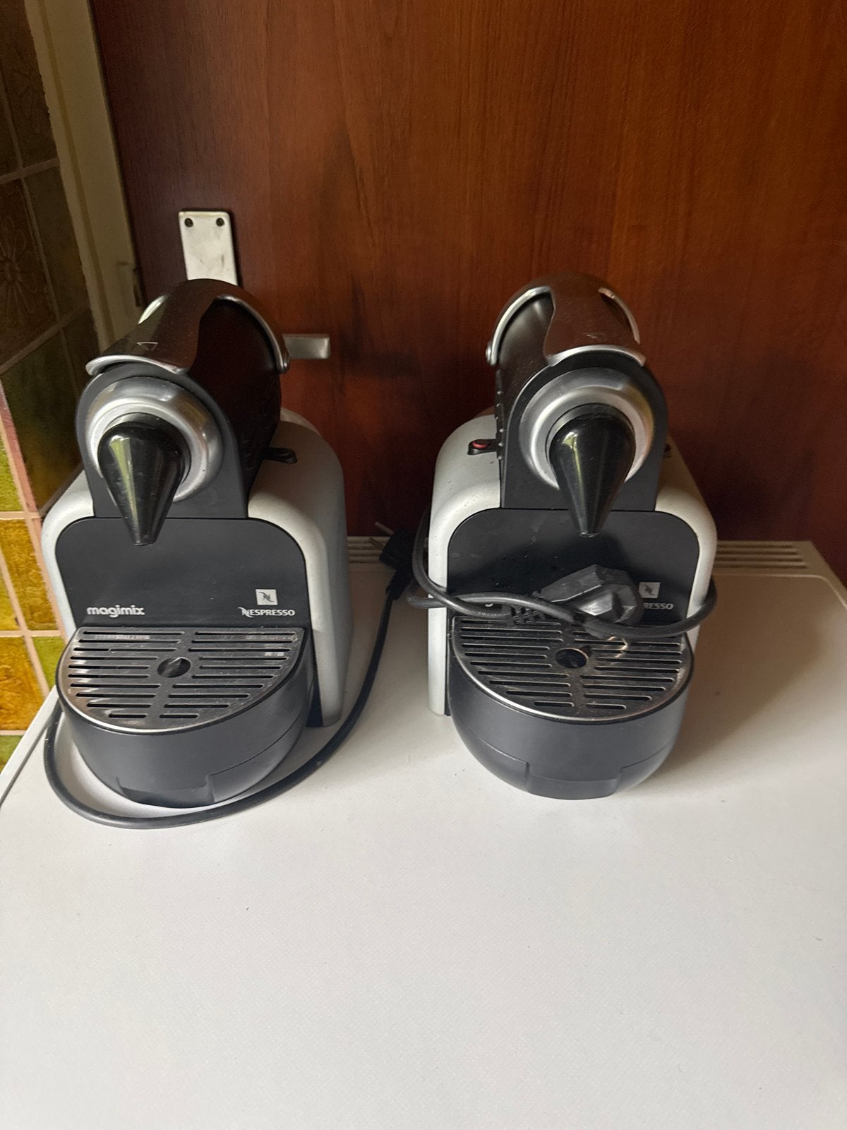 Twee Nespresso Magimix koffiemachines - Gebruikt, Witgoed en Apparatuur, Koffiezetapparaten, Ophalen, Koffiepads en cups, Gebruikt