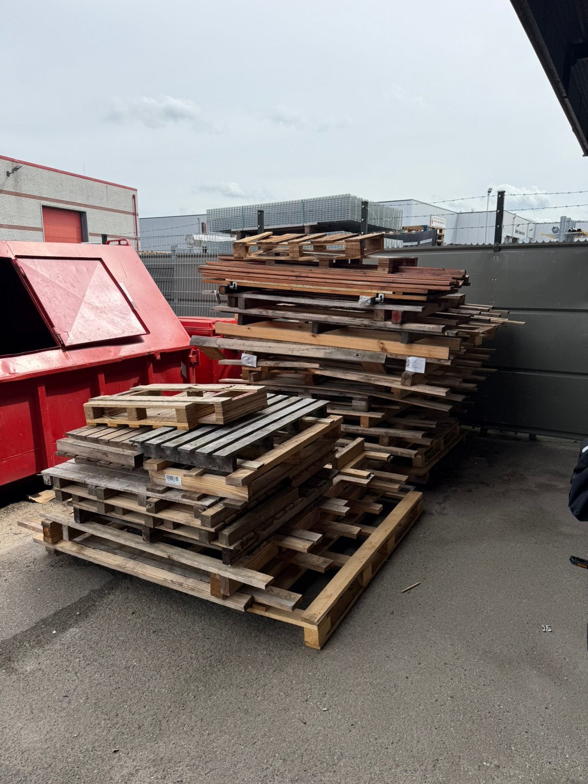 Oude pallets voor brandhout, Tuin en Terras, Haardhout, Minder dan 3 m³, Ophalen