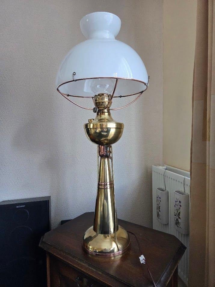 Unieke olielamp 85 cm hoog ( incl. 2e melkwitte glazen kap), Ophalen