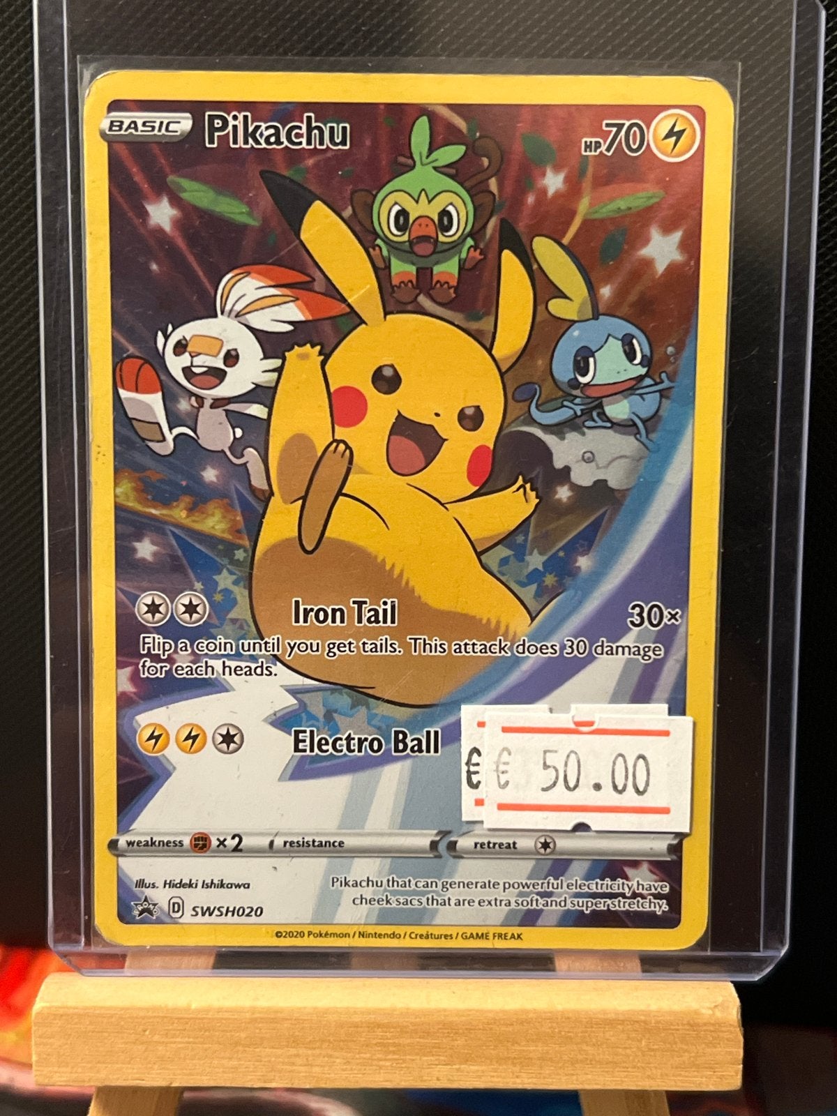 Pikachu SWSH020 Promo Kaart, Ophalen of Verzenden, Zo goed als nieuw, Losse kaart