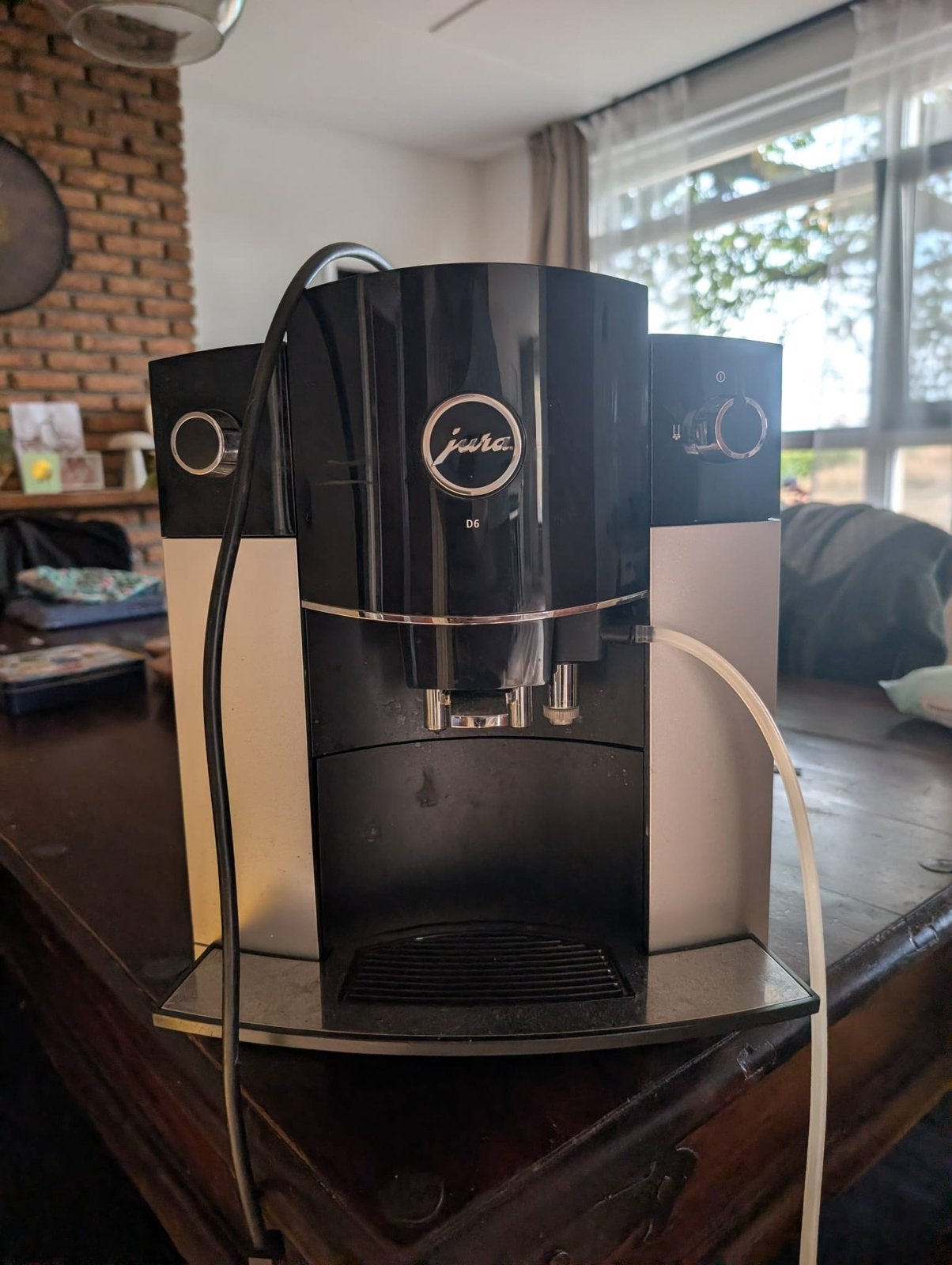Jura D6 bonen koffiemachine met Care Kit, Koffiemachine, Koffiebonen, Zo goed als nieuw, Ophalen