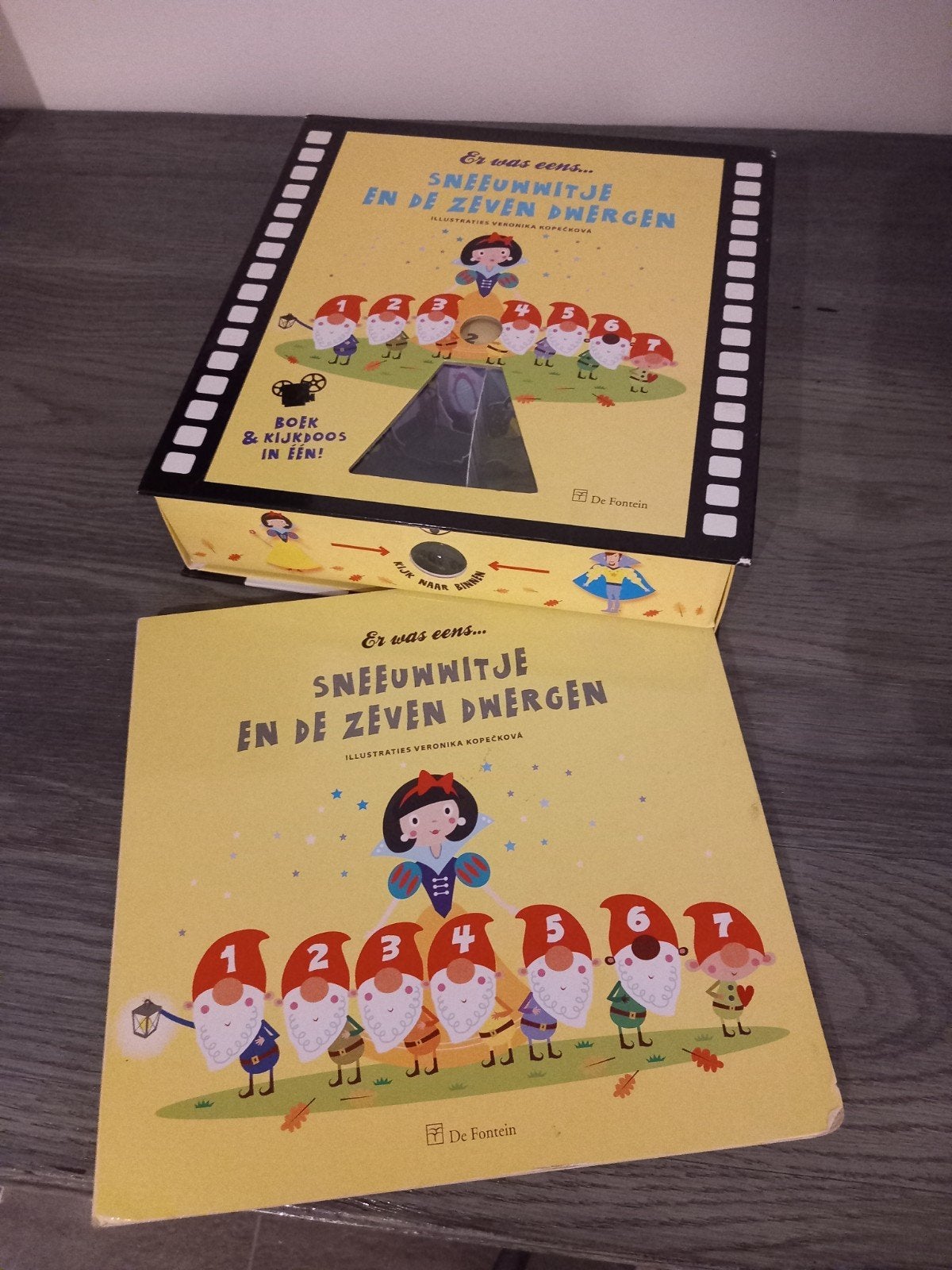 Sneeuwwitje en de 7 Dwergen: Boek met Kijkdoos, Uitklapboek, Jongen of Meisje, Ophalen of Verzenden, Zo goed als nieuw