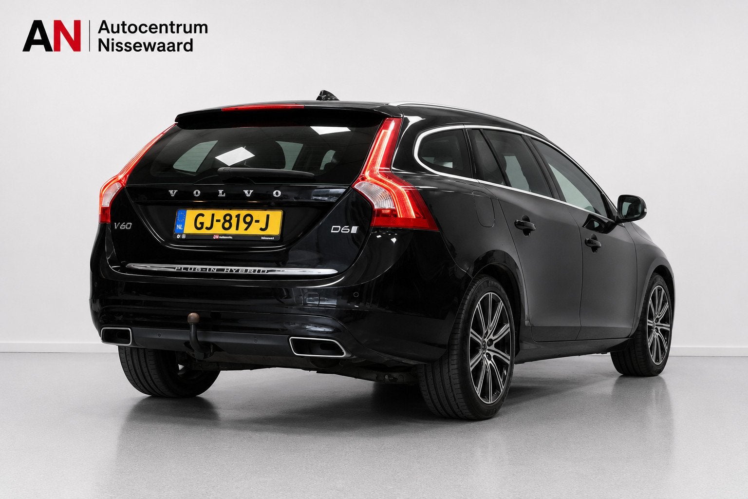Volvo V60 2.4 D6 Twin Engine Summum |Dakje|Leder|Memory|, Automaat, Euro 6, Zwart, Vierwielaandrijving