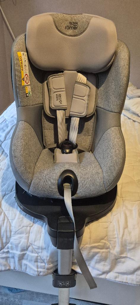 Britax Römer Dualfix M i-SIZE, 360 draaibaar, ISOFIX, Ophalen, Romer, Verstelbare rugleuning, 9 t/m 18 kg
