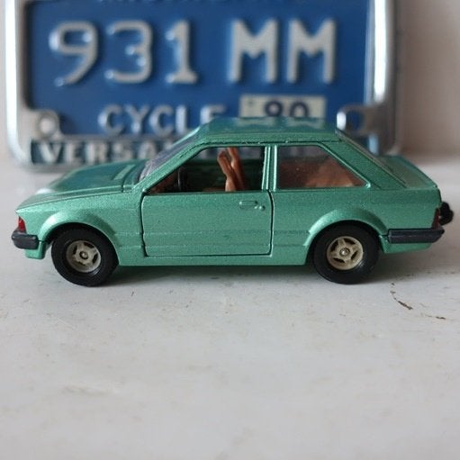 Ford Escort 1.3 GL Corgi Toys groen origineel, Ophalen of Verzenden, Gebruikt, Auto, Corgi