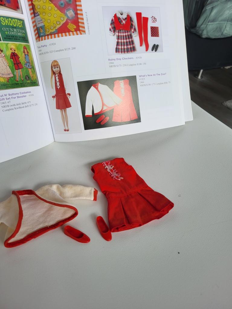 Vintage barbie skipper jurkje, Ophalen of Verzenden, Zo goed als nieuw, Kleertjes