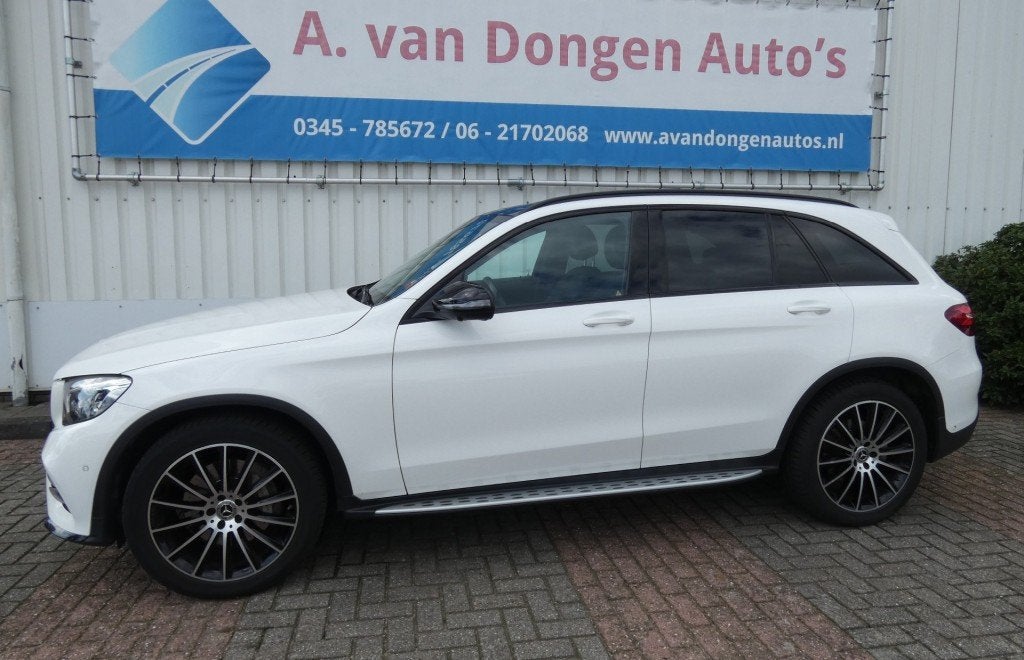 Mercedes-benz GLC-KLASSE 250 4MATIC PREMIUM PLUS AMG,ACC,Pan, Gebruikt, Euro 6, 4 cilinders, Wit