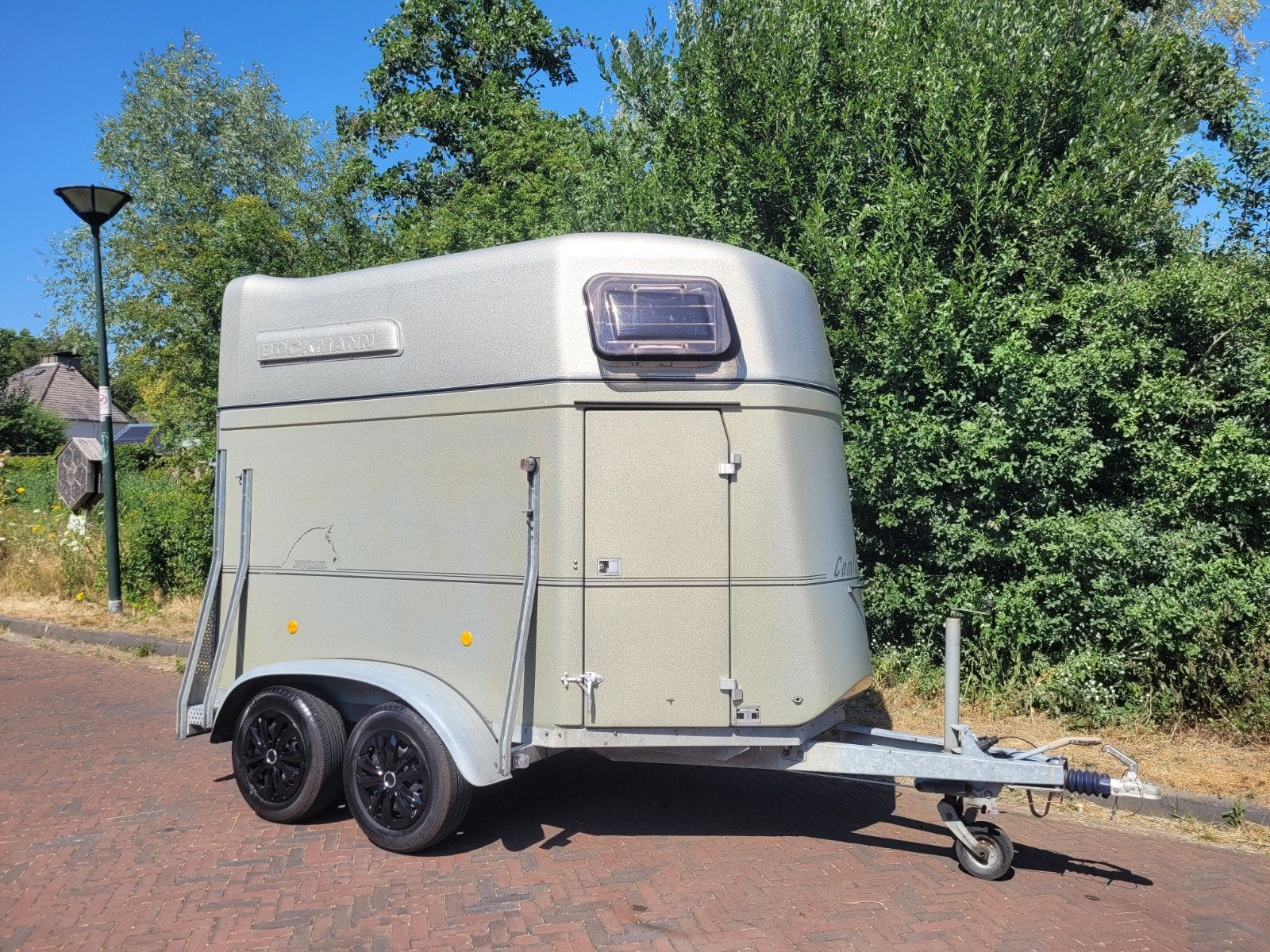 Bockmann polyester 2 paards trailer nieuwe aluminium bodem, Dieren en Toebehoren, Paarden en Pony's | Trailers en Aanhangwagens