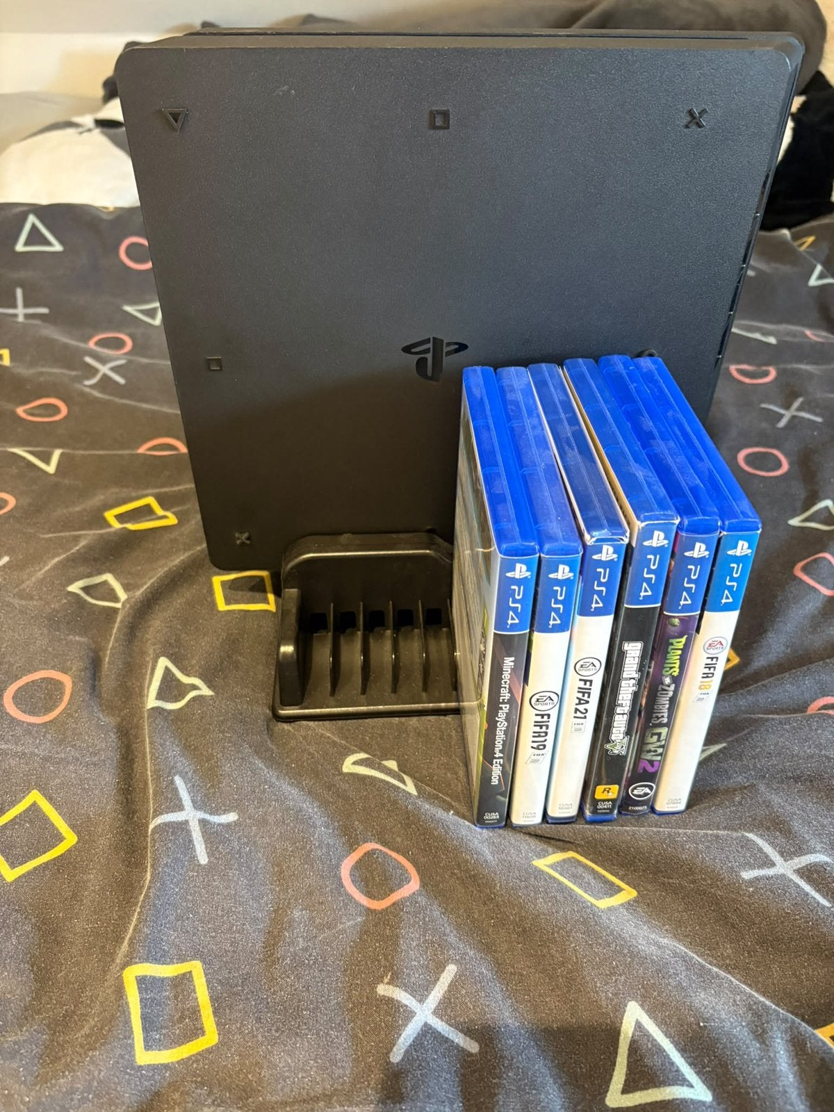 Ps 4. Goed werkend. 1TB.  Gaat weg ivm aanschaf game pc., Ophalen, Met games, Zwart, Met 2 controllers