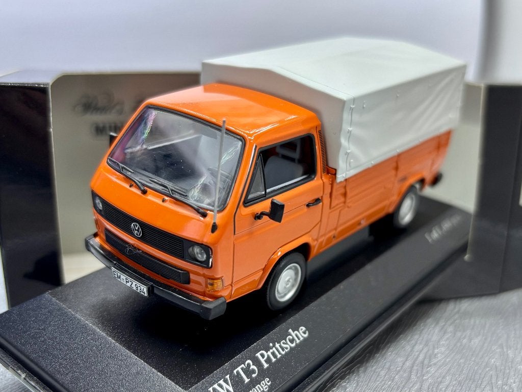 1:43  Volkswagen T3 pritsche, Ophalen of Verzenden, Zo goed als nieuw, Auto, MiniChamps