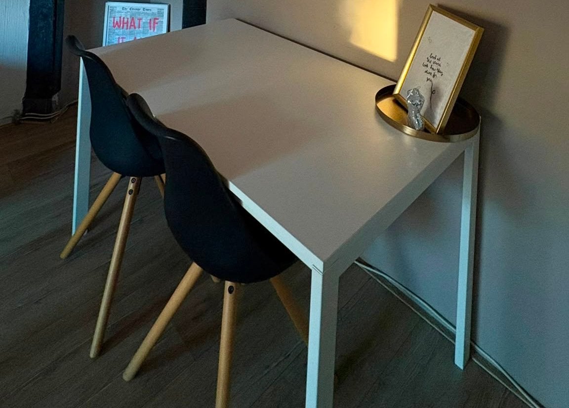 Tafel + twee stoelen, Ophalen, Gebruikt, 50 tot 100 cm, Vierkant