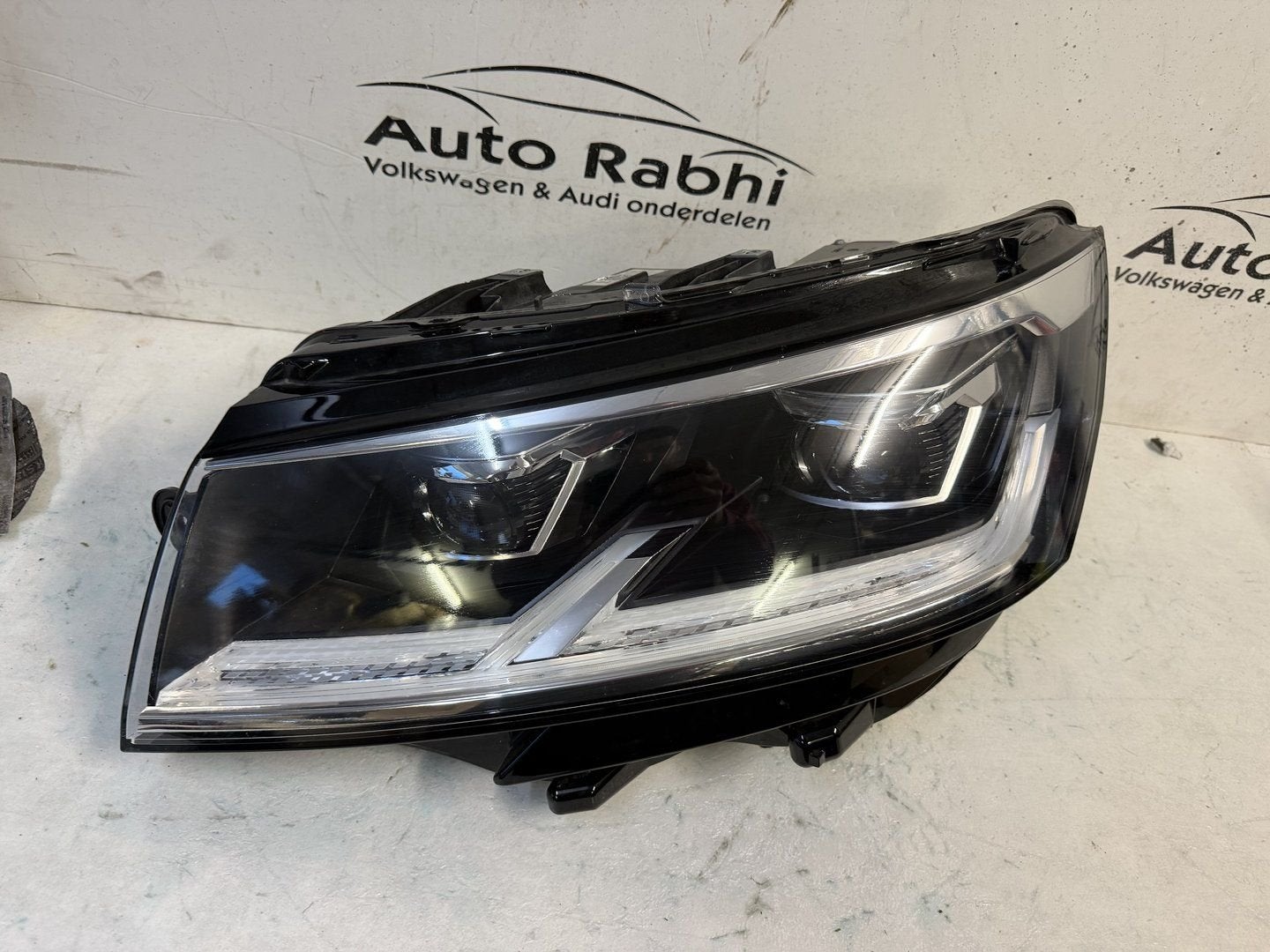 VW Transporter Facelift T6.1 koplamp links 7L1941035D FULL L, Gebruikt, -, -, Ophalen of Verzenden
