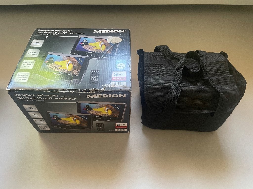 Medion Draagbare DVD-speler met twee 18 cm schermen, Gebruikt, Draagbaar, Ophalen of Verzenden, Overige merken