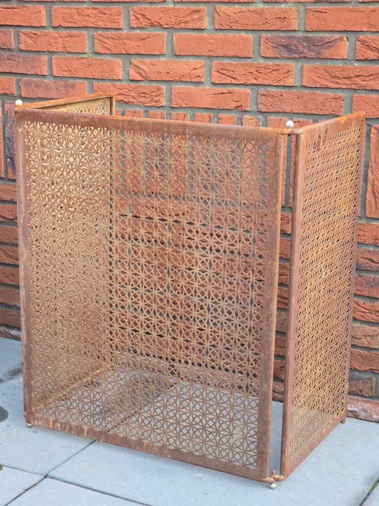 Prachtig groot Art Deco antiek stalen haarscherm €85, Ophalen of Verzenden, Gebruikt, Vrijstaande haard, Houthaard
