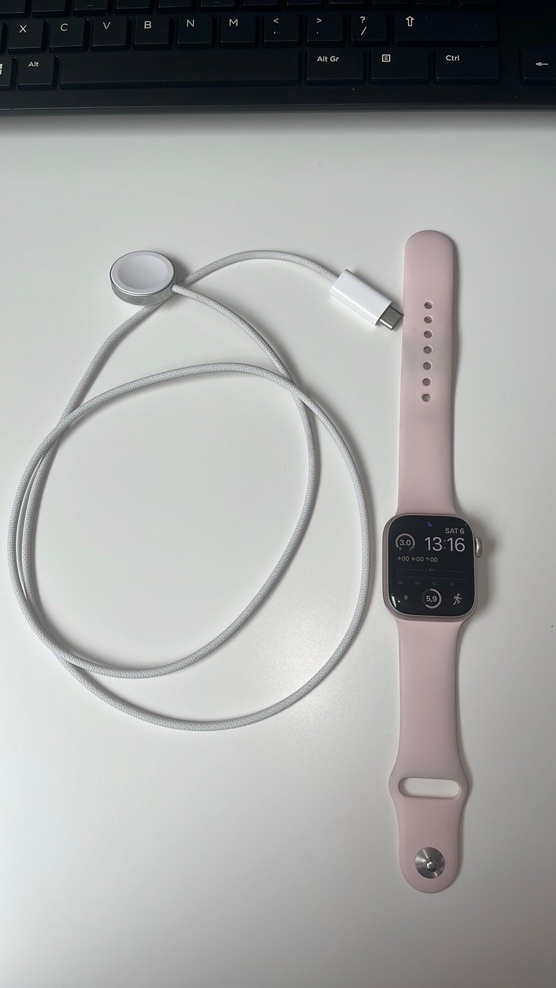 Apple Watch Series 9 – 41mm – Roze – 95% – GPS, Sieraden, Tassen en Uiterlijk, Smartwatches, IOS, Ophalen of Verzenden, Zo goed als nieuw
