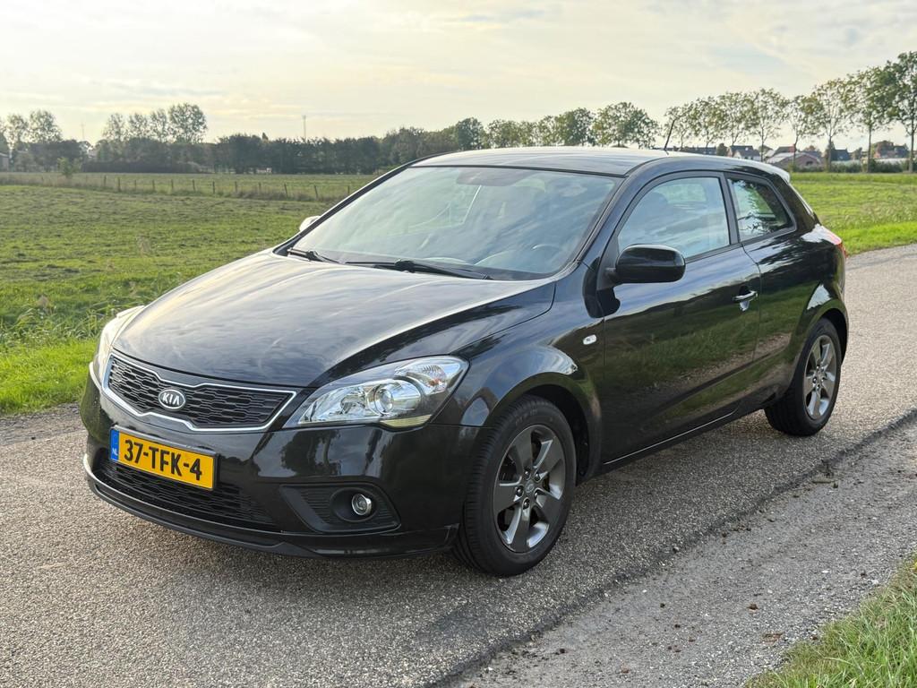 Kia Pro_cee'd 1.4 CVVT Navigator Plus Pack Airco 5Drs APK 09, Auto's, Kia, Voorwielaandrijving, Euro 5, Stof, Gebruikt